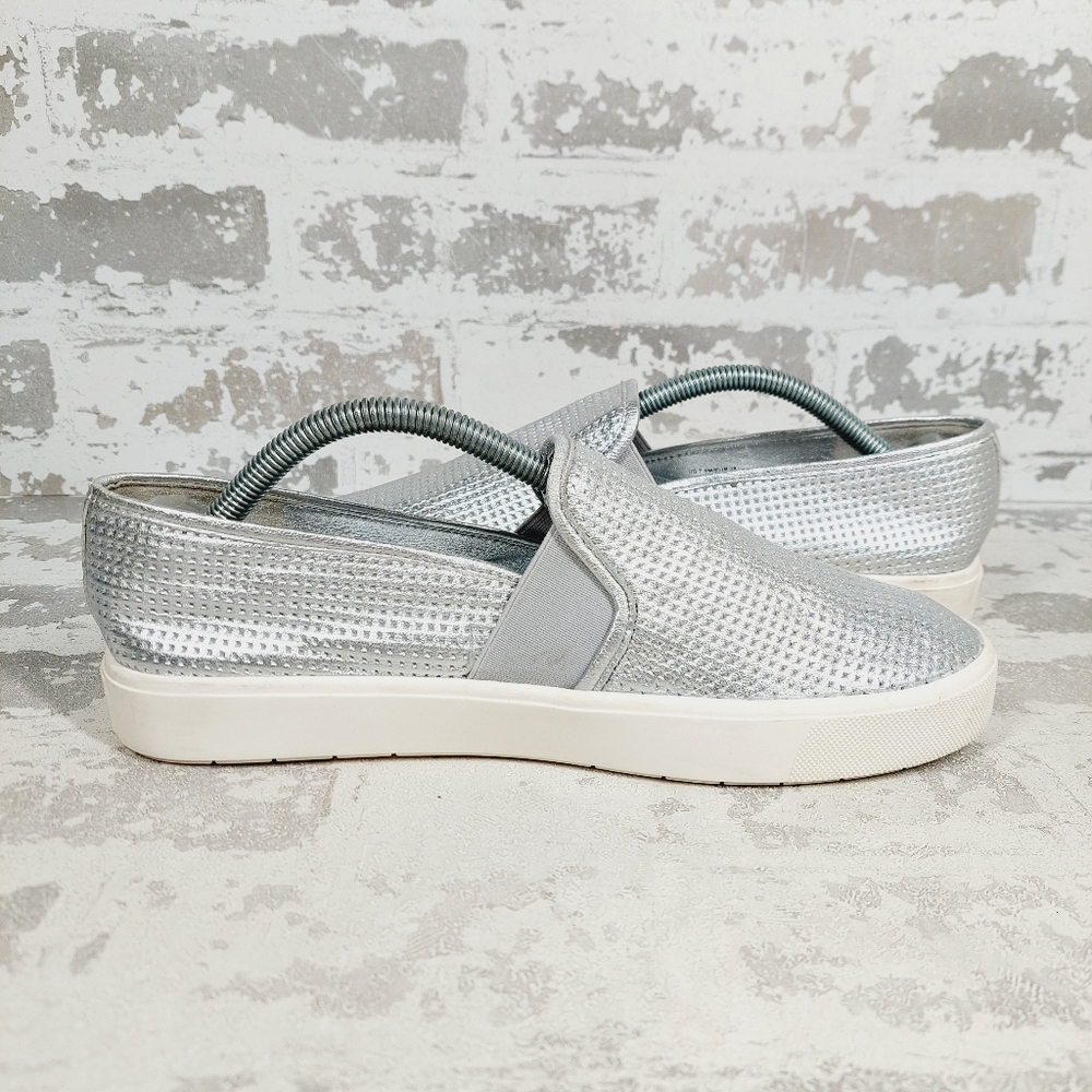 New Vince Womens Blair Slip on Fashion Sneakers i374 - Picture 2 of 10